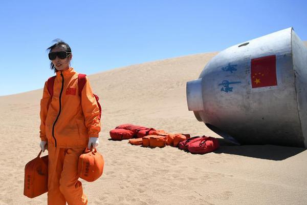 丝路文物亮相古城西安 惊艳众人!_CN2服务器游戏加速