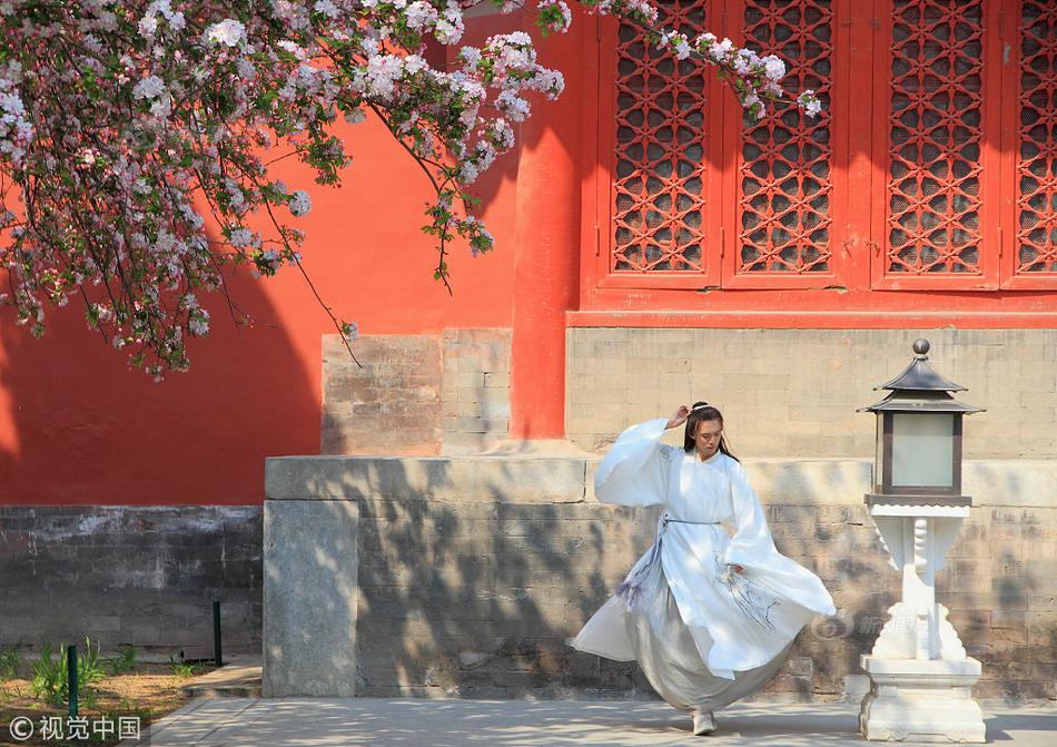 对赌的代价：冯小刚郑恺需补偿华谊近8800万