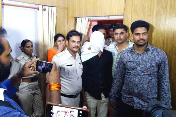 万年前古人无意留下的尿，让科学家读懂了他的生活_信创云服务器