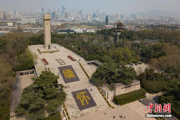 中国130舰炮装万吨大驱俄同款却装小护卫舰 秘密在这