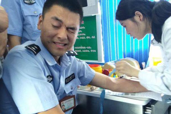 格力电器拟分红90亿:董明珠总收入上亿_金融云电脑