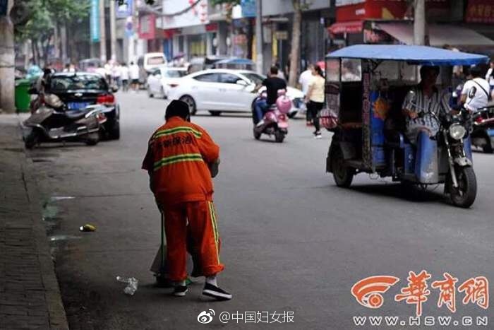 一个月时间,他彻底沦落成了废物