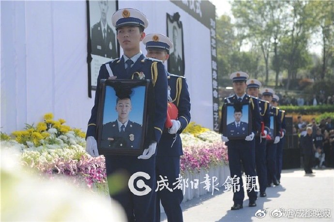 NBA五佳球：哈登迎射汤普森 霍福德泰山压顶血帽字母哥_云电脑不限时