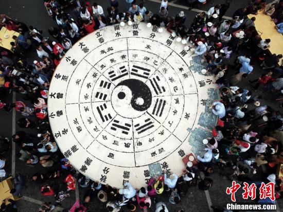 美国纳斯卡再现灾难性事故 “最漫长翻车”座驾损毁严重_9929持续集成