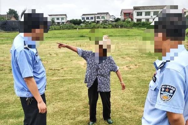 赵丽颖微博取关前经纪人黄斌