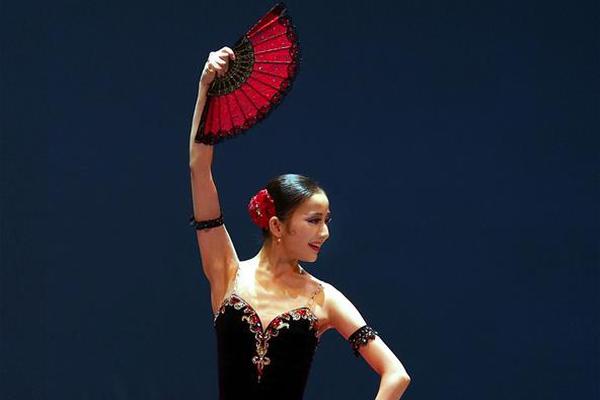 安妮海瑟薇近照状态回升_9929云桌面