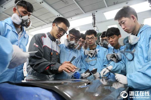 悲剧!土超球队遭遇车祸 数人受伤一人不幸遇难_9929游戏服务器