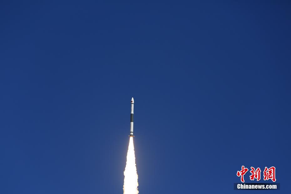 原来健身房小伙伴可以这么嗨!这部减肥爆笑神剧追定了_9929路由追踪
