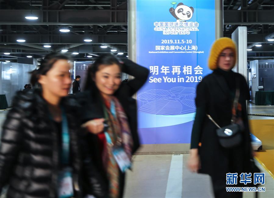 下个月起,再用这些表情包,你就违法了....._赞奇云工作站