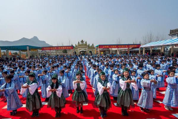 国税总局:拓宽办税渠道 推行房地产交易税收网上预核_倚天云服务器