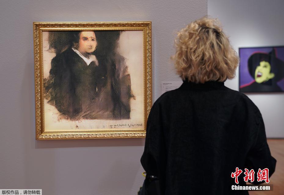组图:王子文合影仙人掌小脸娇俏 穿白裙戴红帽清纯美艳_多云管理