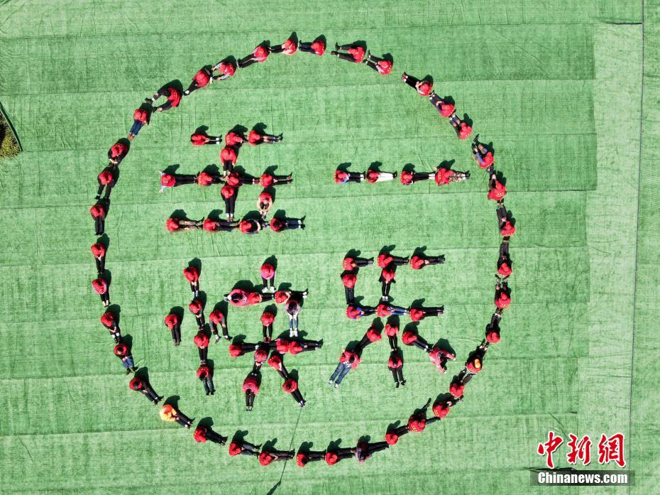 富豪阻取消美特殊高中考试_云托管
