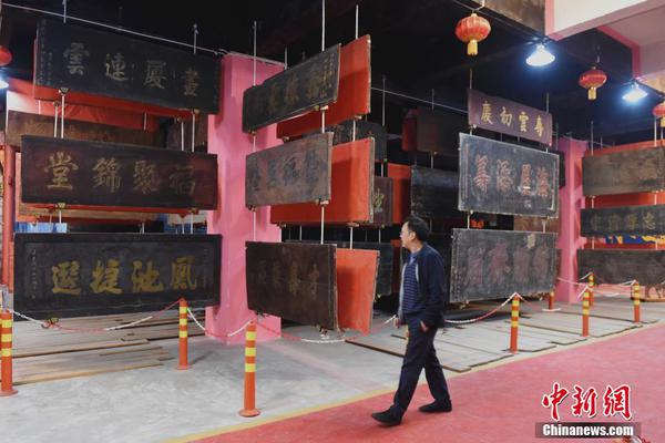 “这么玩PPT,我的外快赚得比工资多”