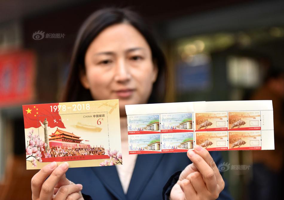“苏大强”当老师？周迅出席倪大红公开课 眼神专注侧颜清瘦_9929实时数据处理