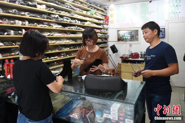 如何把购买的域名绑定到web_国内有哪些云服务器的提供商