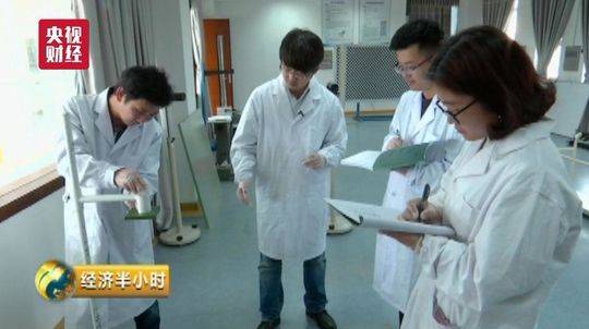 谷歌前CEO与云计算业务主管离开Alphabet董事会_美国CN2服务器用途
