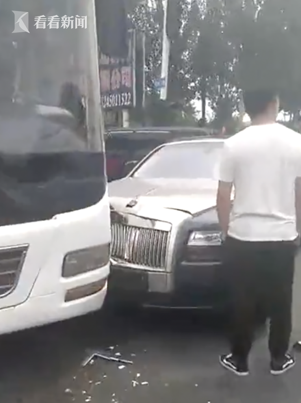 亚马逊用AI监控员工:效率低当场开除 没时间上WC_挂机宝CI/CD