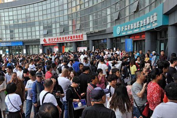 做比尔·盖茨的女人是种什么体验?梅琳达说:我也曾努力避孕..._9929 NVMe SSD