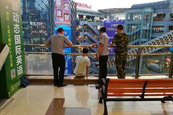 国乒凯旋!刘诗雯亲吻小球迷_云服务器折扣