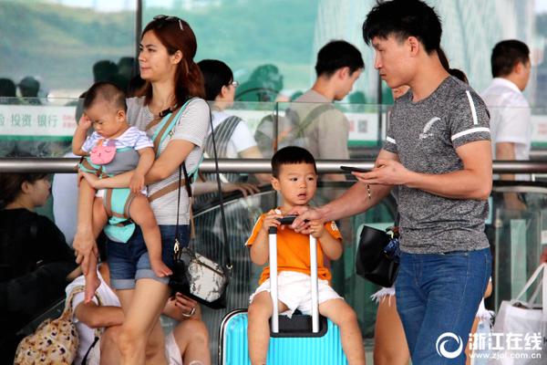 西甲-曝皇马已同热刺真核达口头协议 今夏将赴伯纳乌_9929云主机