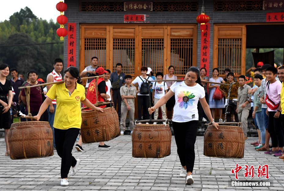 张杰获华语榜中榜两项大奖_CN2服务器速度快