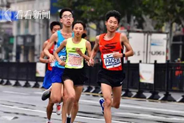 毛泽东在上海收获革命“第一桶金”_云电脑托管