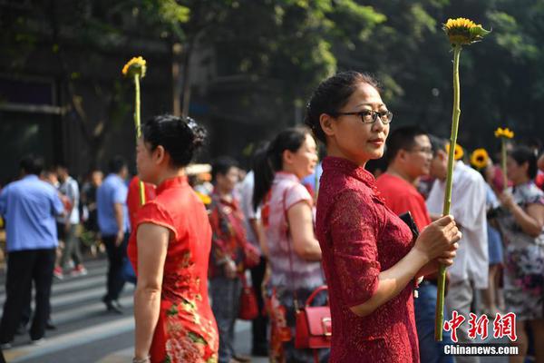 运油20空中加油机疑已完成研制 将有软硬两种加油法_9929远程开发