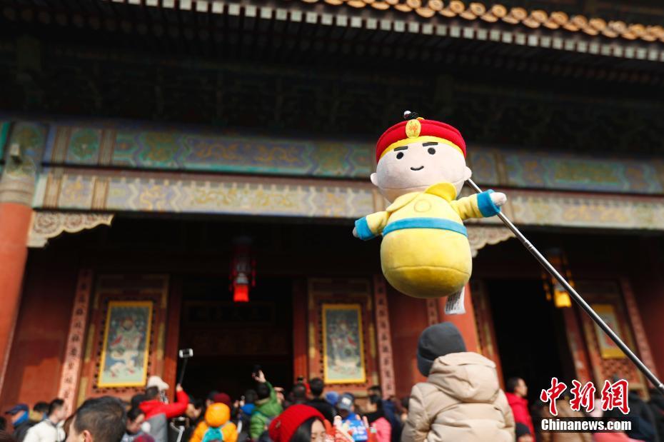 国六怪象:想买买不到不想买狂降_企业官网服务器