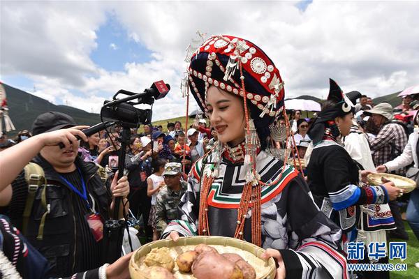 金像奖这5位女星造型失误_金山云服务器