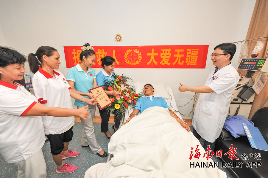 真正聪明的人饭局上用这8个套路说话_CN2服务器服务商
