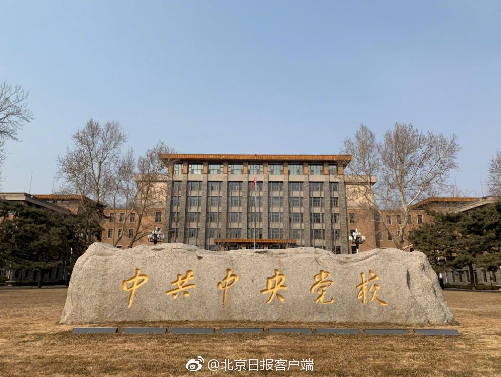49岁陈浩民承认整容自曝：别人都做我不做很亏_云电脑按时计费