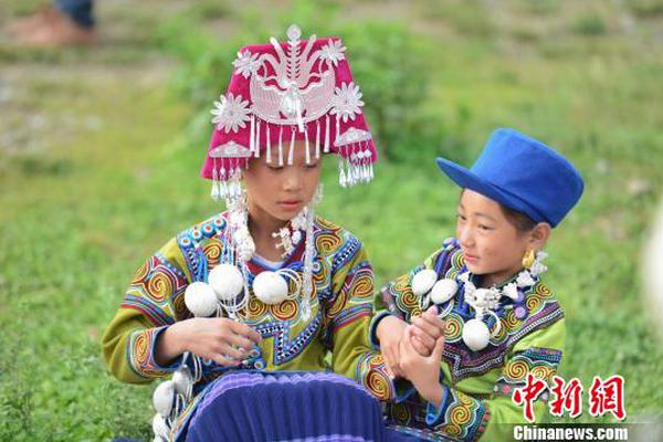 男子睡觉时误食AirPods:拉出后仍可正常使用_呼和浩特云服务器