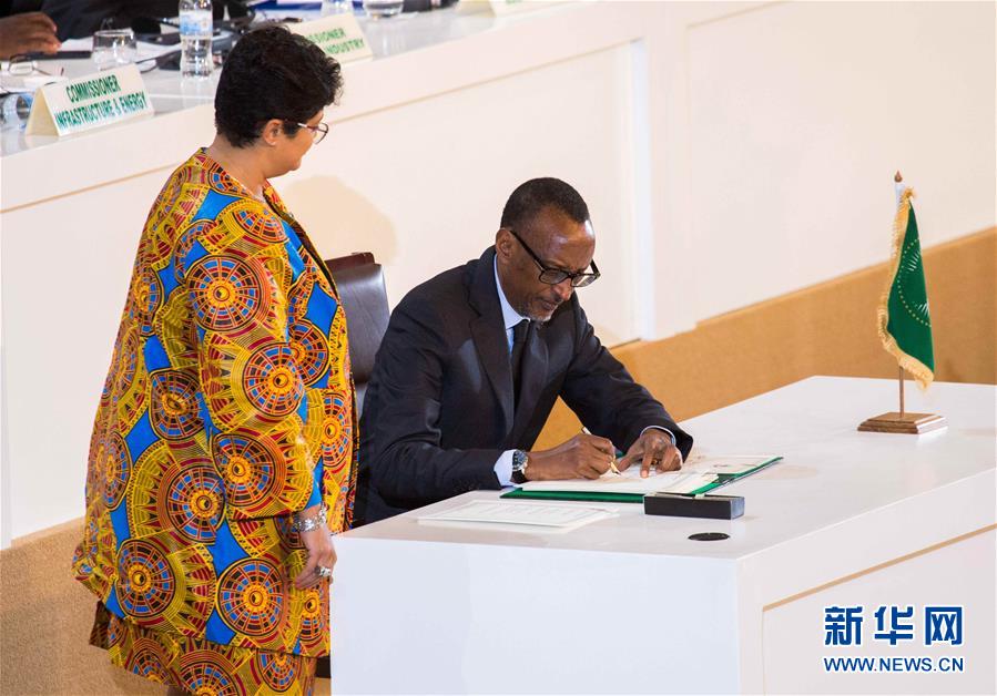 为什么歼-20用减速伞,而F-22不用,是技术落后吗?_挂机宝带宽