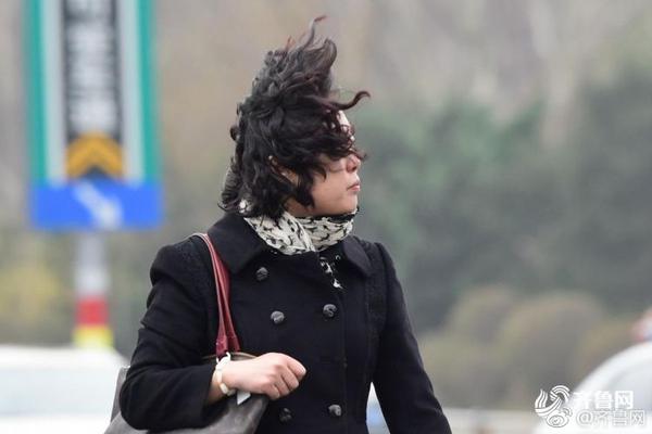 柯文哲嘲笑:不奇怪吗?_CN2云桌面