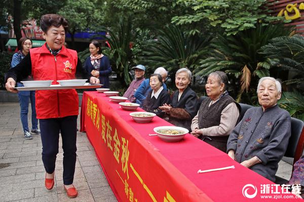 买到域名和云服务器之后怎么弄_高防挂机宝