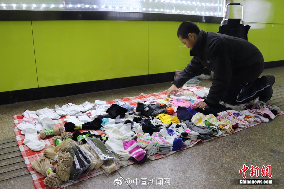 崩溃!浙江女子9000元的宠物鸡 被人偷宰准备下锅_AS9929云服务器