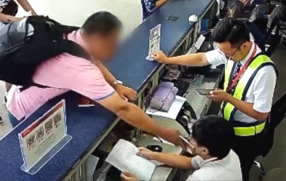 女子价值9000元的宠物鸡 被人偷宰准备下锅(图)