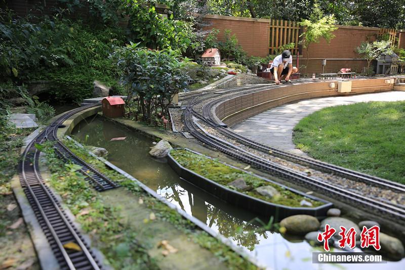 6只科创板基金今火爆开售 料2100亿公募资金候场
