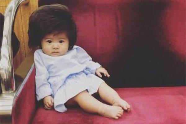 处于哺乳期的赵丽颖深夜给何炅送生日祝福,友情令人羡慕_挂机宝自动任务