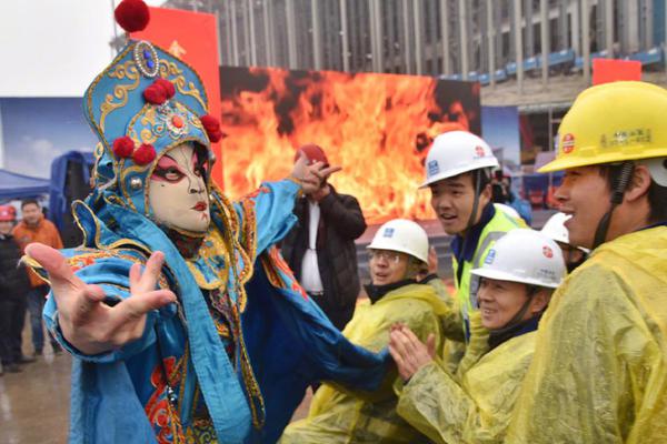 名记:里皮回归与传统文化格格不入 有关方面在犹豫