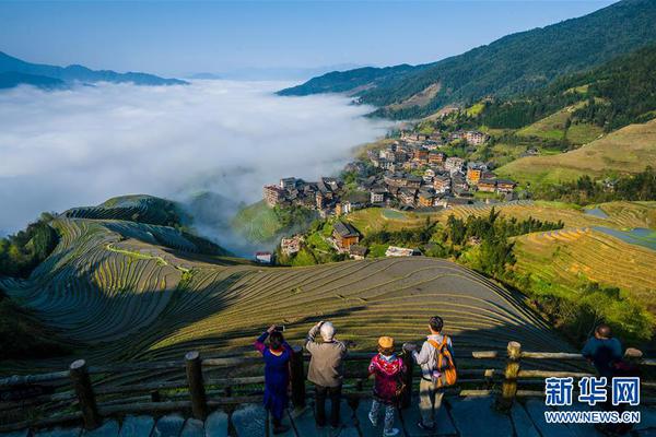 徐璐被粉丝送了3把刮胡刀 长得好看的女生毛发重?_9929三网回程