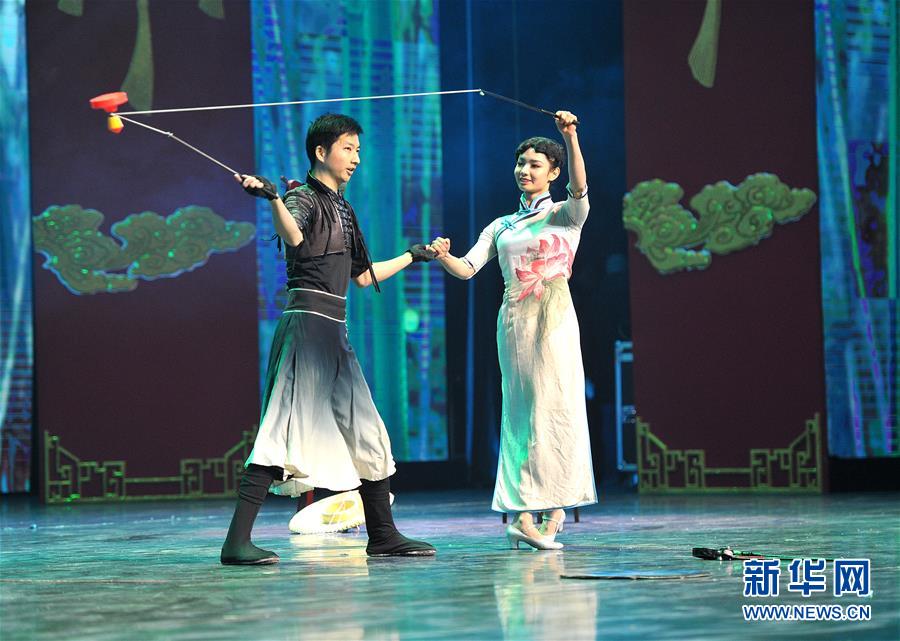 崩溃!浙江女子9000元的宠物鸡 被人偷宰准备下锅_9929三网优化