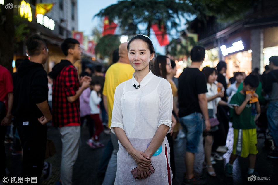 西班牙城市三宝 建筑美女和海鲜_9929中美专线