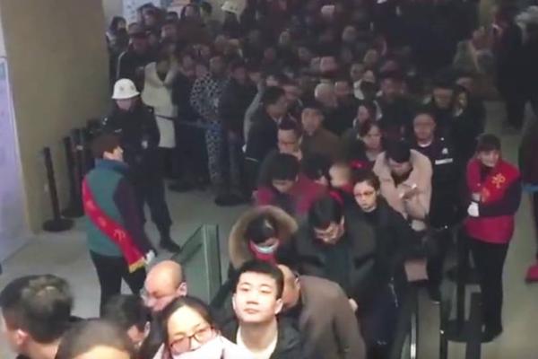 普拉多停产不要慌！这些车型13万起，硬派又拉风！_美国CN2服务器推荐