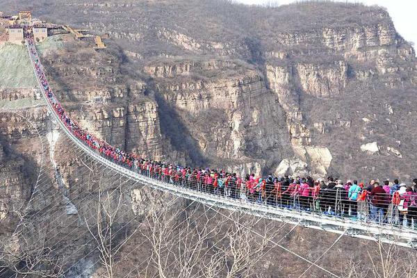 花车巡游、灯光秀……2500场文化活动贯穿世园会_云电脑替代传统电脑