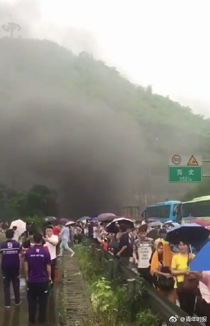 新浪财经“光临”巴菲特家乡机场_AS9929线路解析