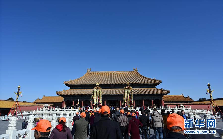 哪些行业最赚钱?增长最快?毛利率最高?8张图速读_9929网络架构