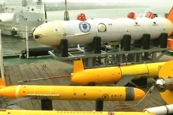美军舰通过台湾海峡 外交部:全程掌握有关情况_挂机宝回国线路