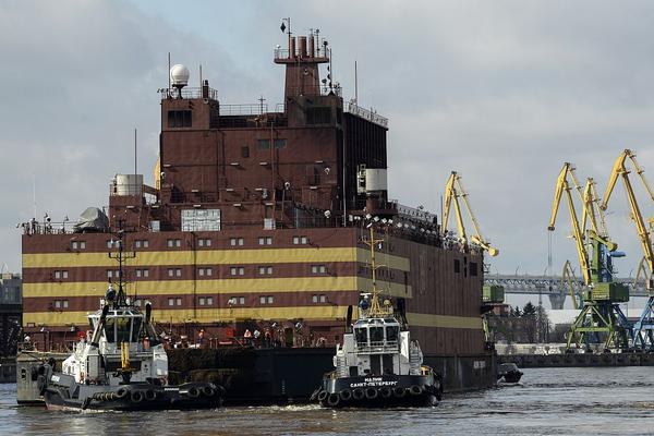 《娱乐早点爆》第208期 鹿晗关晓彤疑似同居?_CN2两地三中心