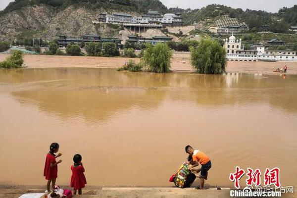 千亿白马股落魄 ST康得新高管集体说年报业绩不保准_云服务器迁云补贴